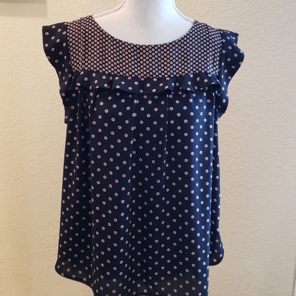 Loft Sz  PL polka dot  flutter sleeve top